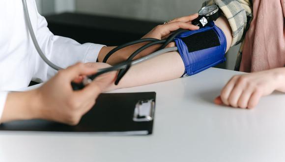 Hipertensión es el término que se utiliza para describir la presión arterial alta. (Foto: Thirdman / Pexels)
