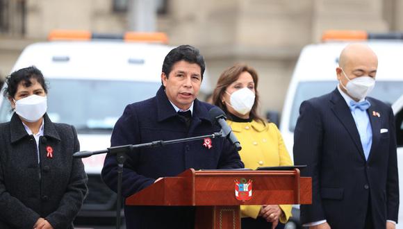 El presidente participó en la entrega de ambulancias donadas al Ministerio de Salud en un evento en el Patio de Honor de Palacio de Gobierno. (Foto: Presidencia)