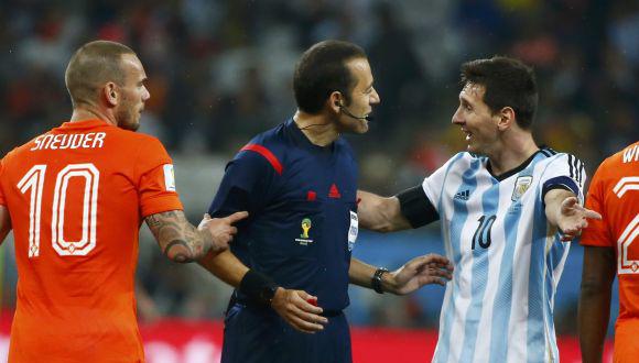 Responsable de los árbitros esta 'muy satisfecho' por Mundial