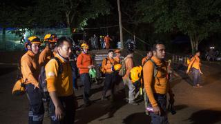 Tailandia: Rescatista muere tras entregar ayuda a niños atrapados en cueva
