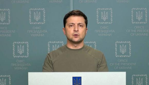 El presidente de Ucrania, Volodymyr Zelenski, publicó un video donde lamentó que se esté quedando solo en el combate contra Rusia. (HANDOUT / UKRAINE PRESIDENCY / AFP).