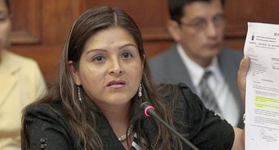 Karina Beteta asegura que no es transfuga. (Foto: El Comercio)