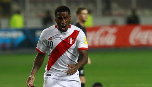 Jefferson Farfán no formó parte del repechaje Qatar 2022 por lesión.