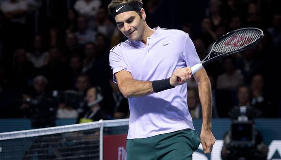 Roger Federer ganó el ATP de Basilea tras derrotar en la final de Juan Martín del Potro. Luego del triunfo, el suizo anunció que no jugaría en París. (Foto: AFP)