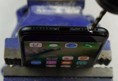 ¿Por qué usuarios del iPhone 7 están perforando sus celulares?