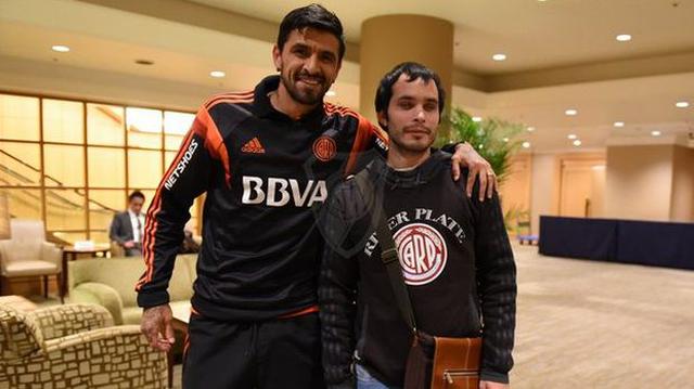 River recibió a hincha invidente que viajó desde Argentina - 3