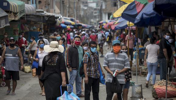 Hasta el momento, hay 8,207 pacientes hospitalizados con coronavirus y 923 se encuentran en UCI con ventilación mecánica. (Foto: Anthony Niño de Guzman \ GEC)