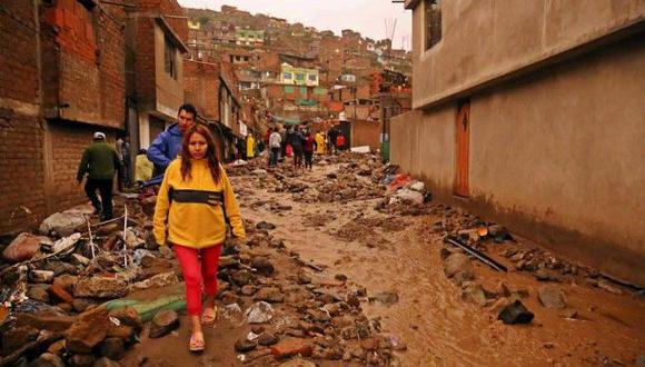 Arequipa: un muerto y dos heridos deja huaico en Paucarpata