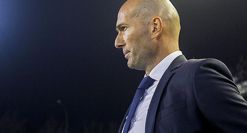 Zinedine Zidane perdió sus primeros puntos con el Real Madrid. (Foto: EFE)