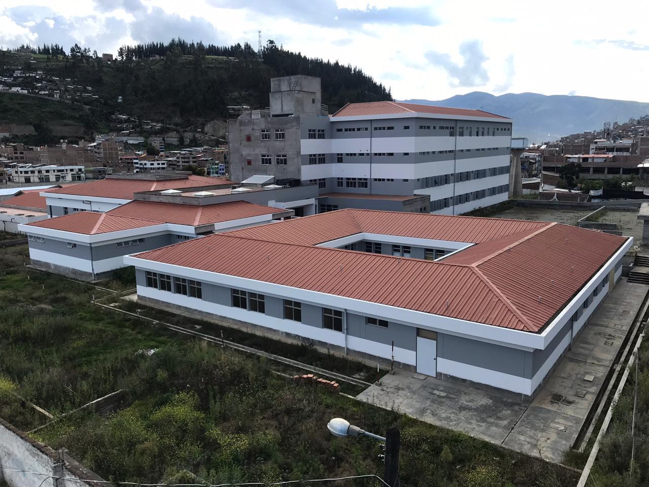 El Nuevo Hospital de Andahuaylas se encuentra en el limbo. Con el 51% de avance quedó paralizado hasta la fecha. (Foto: Anali Andrade)