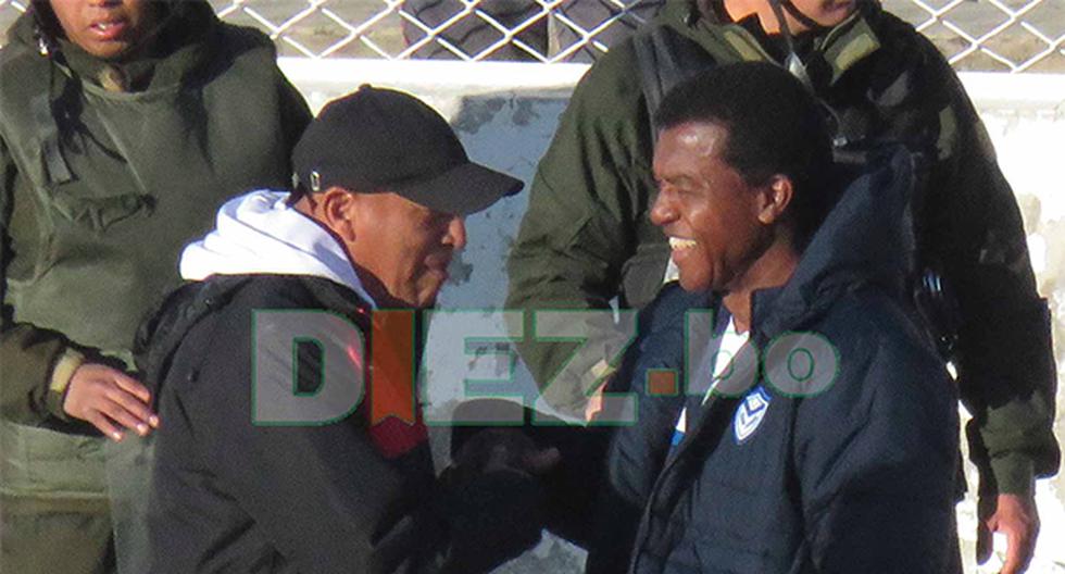 No hubo ganador entre los equipos de Roberto Mosquera y Julio César Uribe en Bolivia. Jorge Wilstermann y San José de Oruro cedieron un empate sin goles. (Foto: Diez.bo)