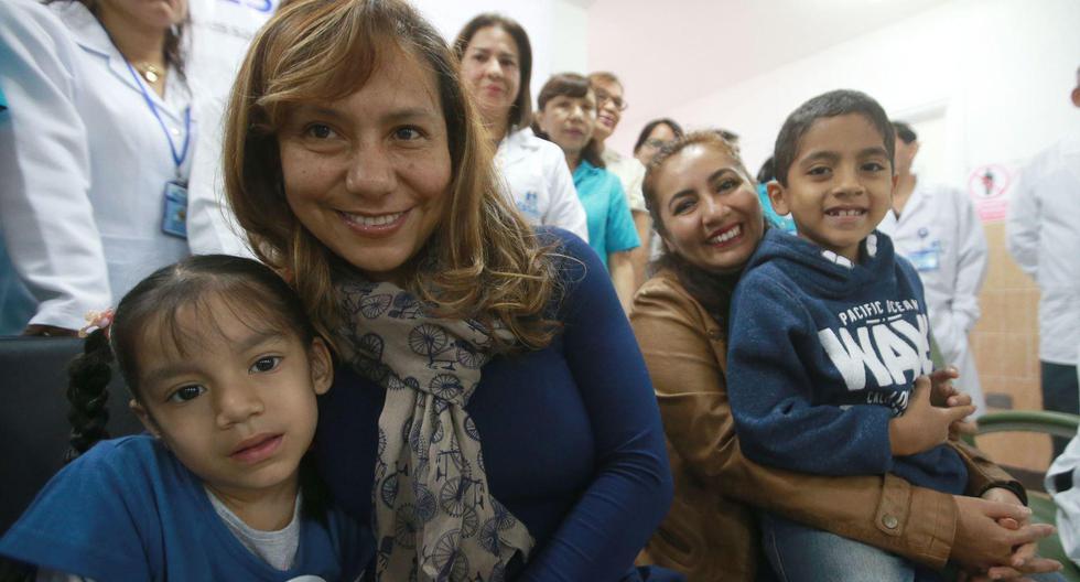 En vísperas del Día de la Madre, EsSalud presentó cinco exitosos casos de trasplantes de órganos que lograron salvar la vida de igual número de niños. (Fotos: Andina)