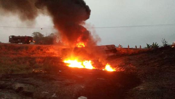 Brutal explosión de camión cisterna deja al menos ocho muertos en Nigeria. (AP)