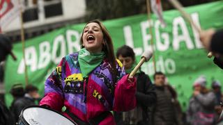 ¿Cómo se despenalizó el aborto en Uruguay?