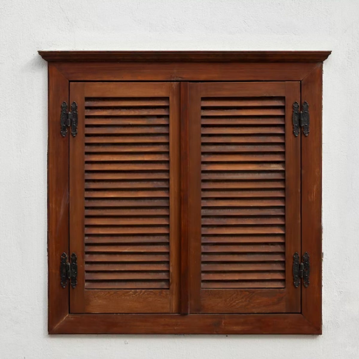 ✓ ¿Cómo limpiar las puertas de interior de madera barnizada?