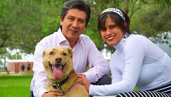 Juan Manuel Chávez y Rosalí León Ciliotta llevan 9 años de casados y 5 años junto a Moka.