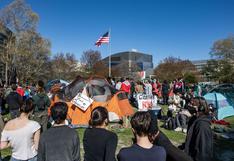 Casa Blanca insta a protestas pacíficas tras cientos de arrestos en universidades