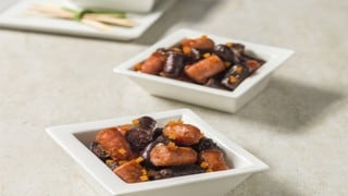 Morcillas y chorizos en cerveza negra