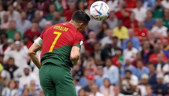 Cristiano Ronaldo no tocó la pelota en el primer gol de Portugal, confirma la tecnología. (Foto: EFE)