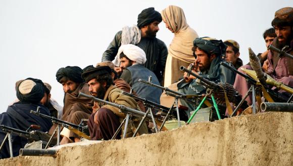 Talibanes prometen derrota de Trump si no abandona Afganistán