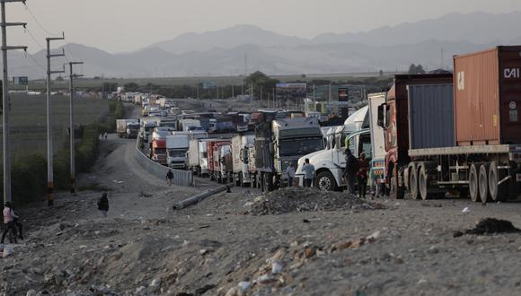 Transportistas de carga pesada anunciaron paralización a nivel nacional para este lunes 27 de junio. (Foto: Anthony Niño de Guzmán  / @photo.gec)