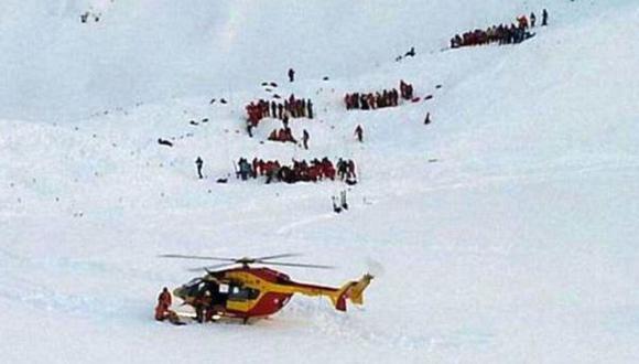 Avalancha en los Alpes sepulta a estudiantes: hay tres muertos