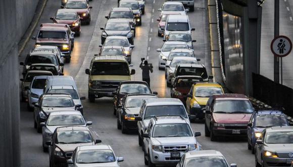 Verifica si tu vehículo no circula este sábado en CDMX y/o en Edomex por la Contingencia Ambiental. (Foto referencial: Reuters)