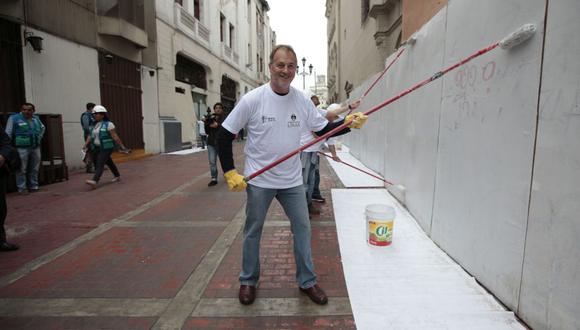 A inicios de diciembre, Jorge Muñoz participó en lideró un operativo de limpieza y pintado de paredes en el Centro Histórico de Lima. (Municipalidad de Lima) (Kelvin García  /GEC)