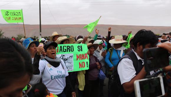 Las protestas en el Valle de Tambo continúan luego del anuncio del Consejo de Minería. (Foto: Zenaida Condori)