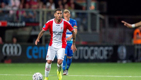 Sergio Peña jugando contra el PEC Zwolle. (Foto: RTV Drenthe)