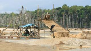 Congresistas rechazan proyecto de Aramayo sobre minería ilegal
