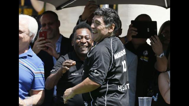 El histórico reencuentro entre Maradona y Pelé  - 10
