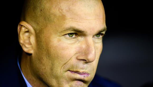 El Real Madrid de Zinedine Zidane atraviesa una crisis en la Liga española, en la que está a 16 puntos del líder Barcelona. (Foto: AFP)