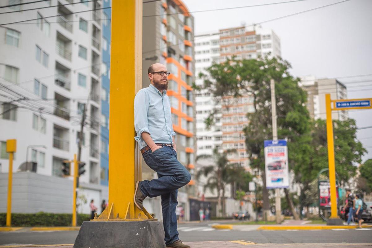 Alberto Vergara presentará la reedición de su libro "Ni amnésicos ni irracionales" el miércoles 20 de noviembre. (Foto: Fidel Carrillo)