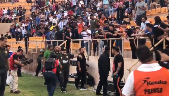 Diego Maradona y el recibimiento que tuvo en el estadio de Oaxaca. (Video: Twitter @VicManOaxaca)