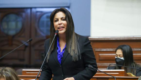 La legisladora pidió brindar garantías a Bruno Pacheco tras revelar que esta dispuesto a colaborar con la justicia. (Foto: Congreso)