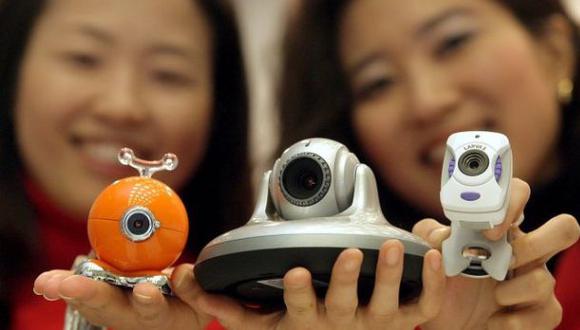 Crean dispositivo que evita ser espiado mediante la cámara web