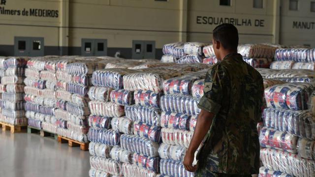 Avión militar de Estados Unidos llega a Brasil con ayuda para Venezuela | FOTOS. (AFP)