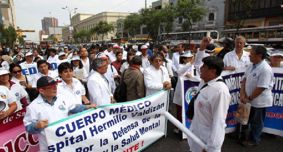 Ministerio de Salud, Huelga médica, Suspenden huelga médica, Fin de la huelga médica, Alexandro Saco