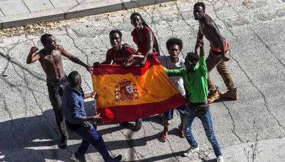 Los 116 subsaharianos accedieron a Ceuta por la zona de Finca Berrocal, el mismo lugar por donde el pasado 26 de julio consiguieron entrar otras 602 personas. (Foto: AFP)