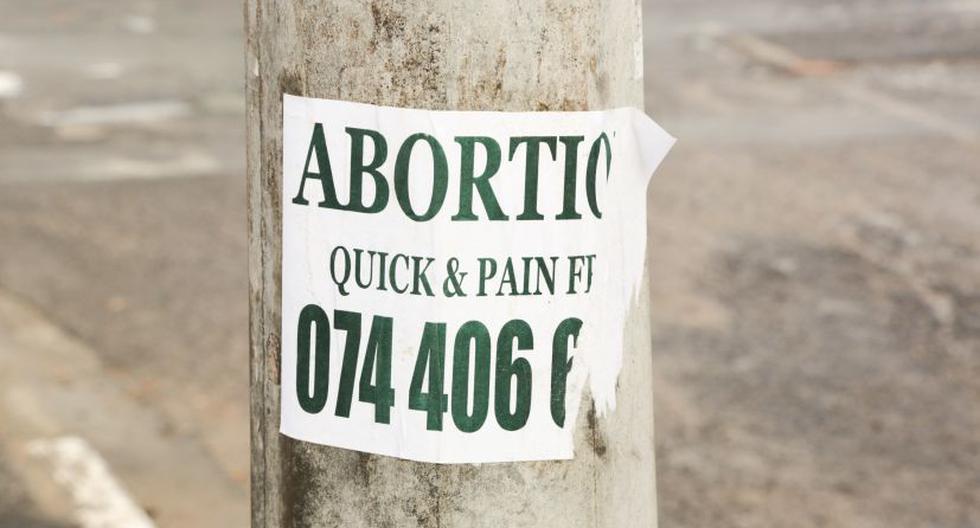 Cartel anuncia servicio de abortos en Sudáfrica. (Foto: Wikimedia)