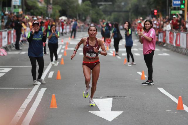 Gladys Tejeda llegó segunda en la maratón Lima 42K femenina. (Foto: Alessandro Currarino)