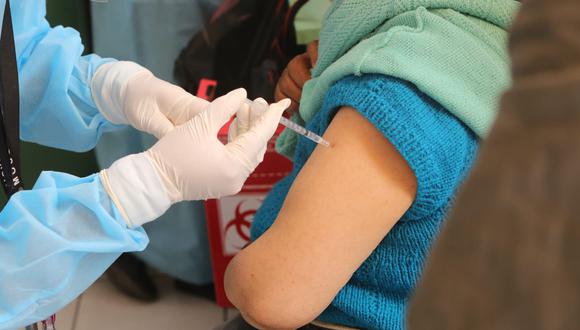 Vacunación contra el coronavirus en Lima continúa avanzando. Foto: Leonardo Cuito