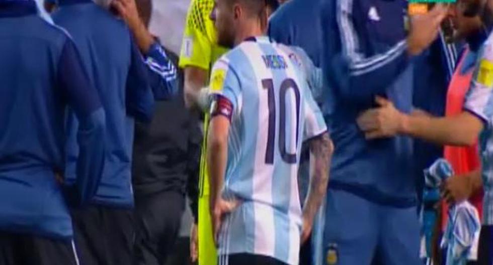 Lionel Messi no podía creer que a la selección argentina se le haya escapado otra victoria. (Video: Movistar)