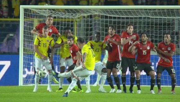 James Rodríguez estuvo a punto de marcar de tiro libre para Colombia en el amistoso ante Egipto que juega en Bérgamo - Italia. (Foto: captura)