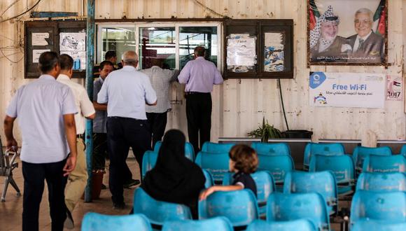 Según las autoridades israelíes, en condiciones normales, cerca de un millar de gazatíes cruzan el paso de Erez cada día: enfermos, empresarios o estudiantes. (Foto: AFP)