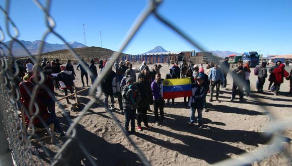 Según el gobierno de Chile,  diversos organismos internacionales, entre ellos la OEA, prevén un aumento en la salida de venezolanos a causa de la crisis. (Foto: AFP)