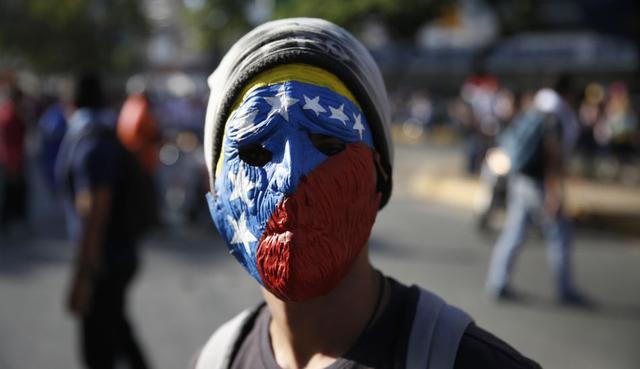 Los venezolanos toman las calles por quinto día consecutivo - 1