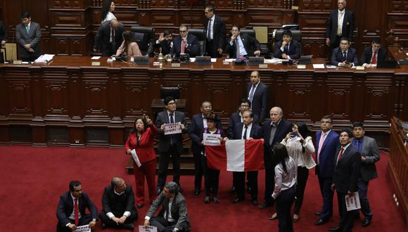 LIMA, LUNES 30 DE SETIEMBRE DEL 2019

Congreso debate cuestión de confianza del Ejecutivo por elección de miembros del TC