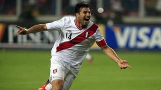 Claudio Pizarro arribó a Lima para sumarse a la selección peruana de fútbol